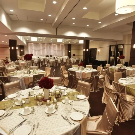 Four Points by Sheraton Winnipeg South