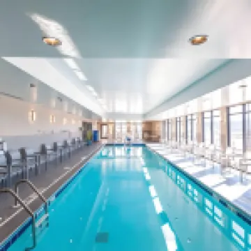 Hampton Inn Emerson LakePoint