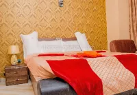 De Peace Hotel and Suites