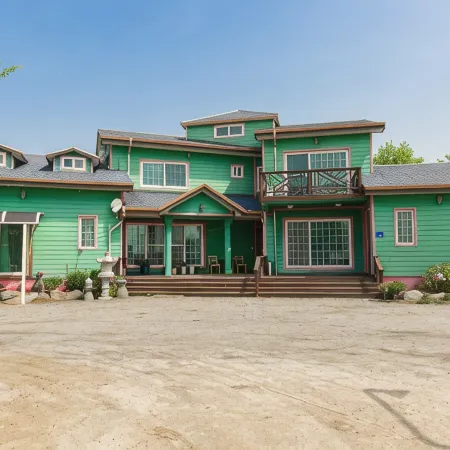 Cheorwon River Pension