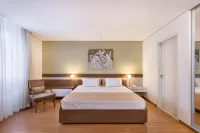 호텔 크리스털 론드리나