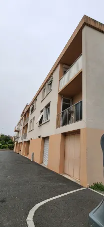 Appartement Spacieux Avec Parking Отели рядом со станцией BEZIERS RAILWAY STATION