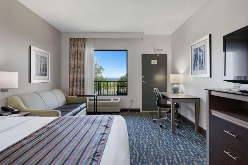 Best Western Plus Holiday Sands Inn  Suites Hotels in Norfolk