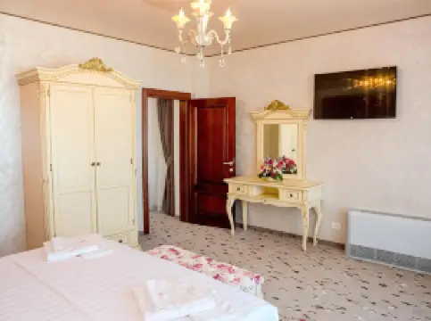 奧爾馬爾華麗飯店