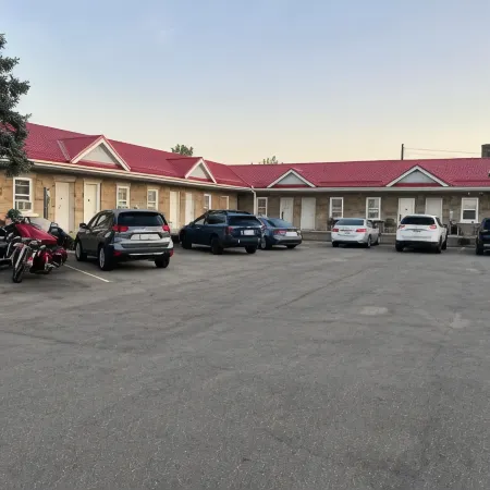 Tulip Motel