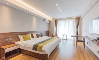 Baoding Licheng Apartment (Donghu Park)