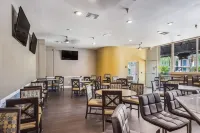 Clarion Inn & Suites Central Clearwater Beach - breakfast