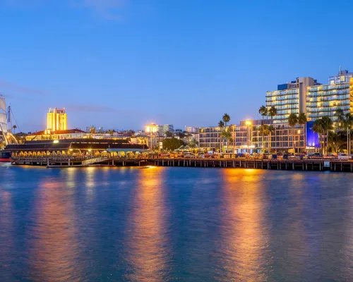Wyndham San Diego Bayside Hotels near The Unconditional Surrender