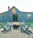 Charming 2BR Bunkhouse in the heart of the Texas Hill Country!