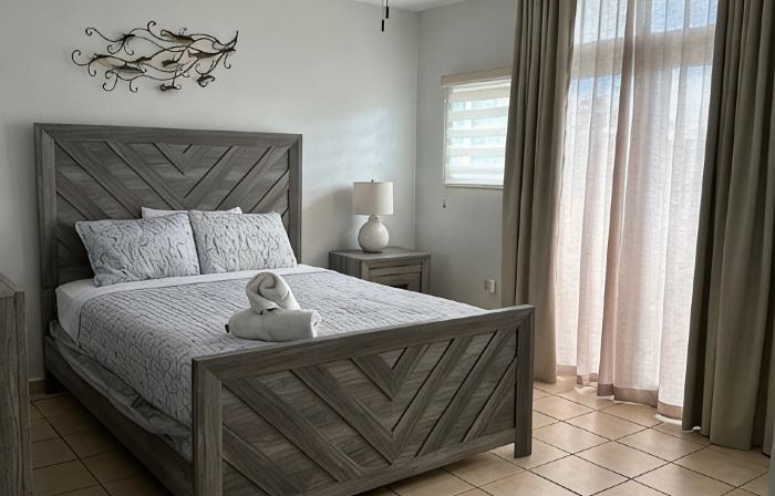 Beautiful sunsets & steps from the beach! Comfortable apartment, great location!