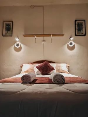 Hostal Tres Reyes - Bed and Breakfasts