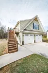 The Treehouse Private Apt 15 min to Lynchburg