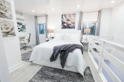 Oasis on Poitier in Nassau Bahamas - your private retreat. Hotels in 
