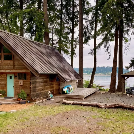 Waterfront Burton Loop - The Very Best Of Vashon, cozy cabin with a harbor view.