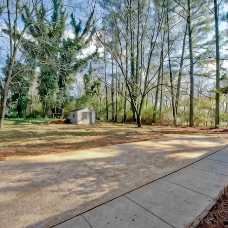 6Bdrm Retreat near Downtown Madison. Sleeps 12