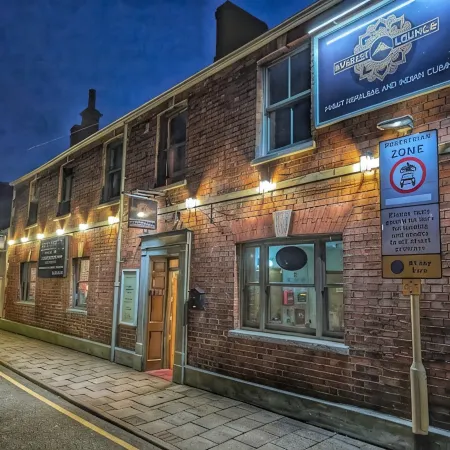 Oakham Hotel Отели в г. Окем