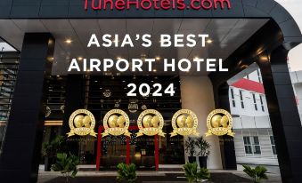 Tune Hotel KLIA-KLIA2