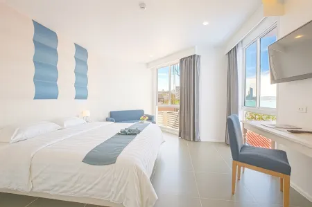 Flipper Lodge Hotel