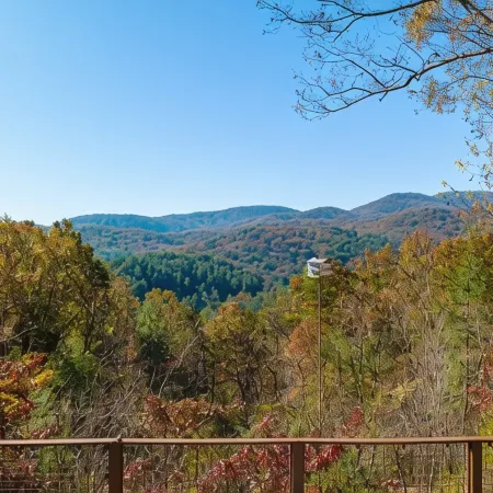 New Listing! Luxury mountain view cabin in the heart of Aska Adventure area