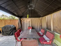 Crest retreat home Hotels in Castro Valley