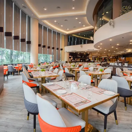 Grand Paragon Hotel Johor Bahru Отели рядом с достопримечательностью «Автостанция Ларкин-Сентрал»