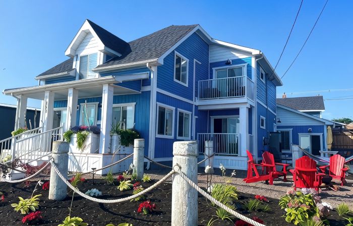 Blue Lobster Summerside Harbour