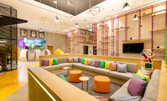 Studio M Arabian Plaza Hotel & Hotel Apartments