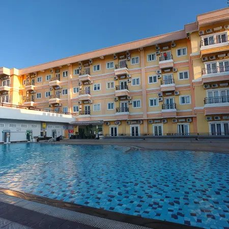 Grand Whiz Megamas Manado