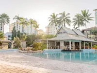Novotel Cairns Oasis Resort - Beach