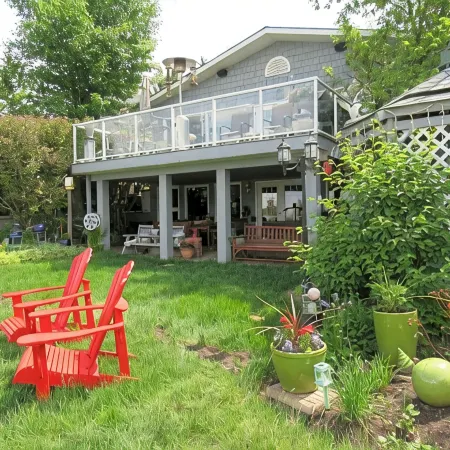 Along River Ridge