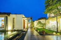 Floral Hotel·Zerunju Light Luxury Hotel - Pet friendly