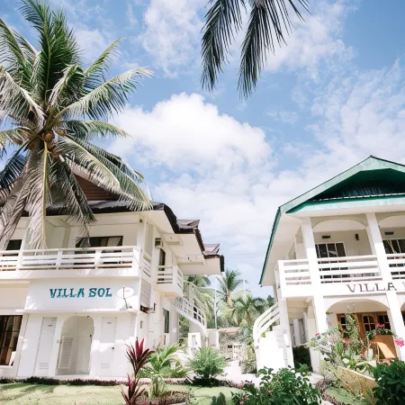 Lanas Beach Resort Carabao Island