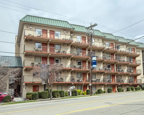 Sleep Inn & Suites Near Sports World Blvd Hotels in Gatlinburg