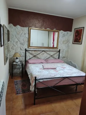 Cozy apartment within walking distance of downtown - Wifi