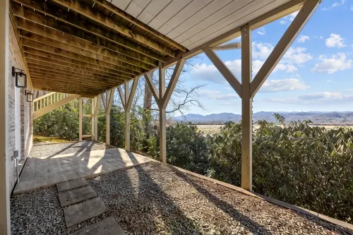 Brevard Mountain View Villla - Mountain view