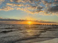 Kid-Friendly Beachy House Off Sanibel&FM Beach! 이오나 호텔