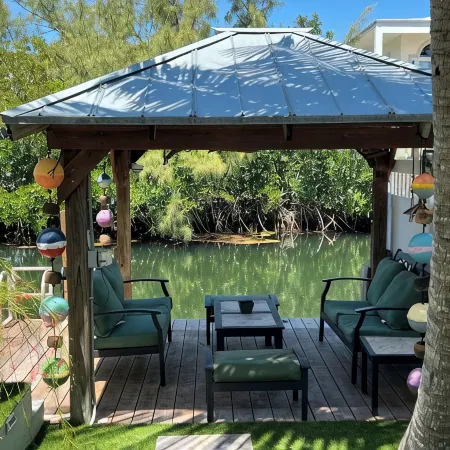 Spacious 4-bedroom vacation home minutes to John Pennekamp Coral Reef State Park