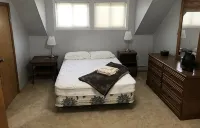 Lake James Red Sands Beach Lake Front Cottage - Family Friendly!! - 3-Star