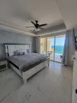 Beach front property Cozy 3-bedroom condo with WiFi, AC, in Puerto Peñasco.