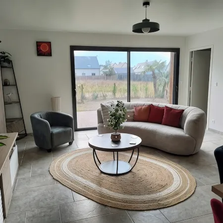 400m from the beach, new house for relaxation