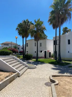 Beach House Golden Club - 3-Star