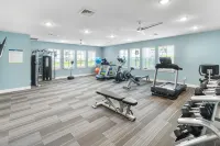 Chic 2 BD/2 BA Condo: Serene Escape in Melbourne