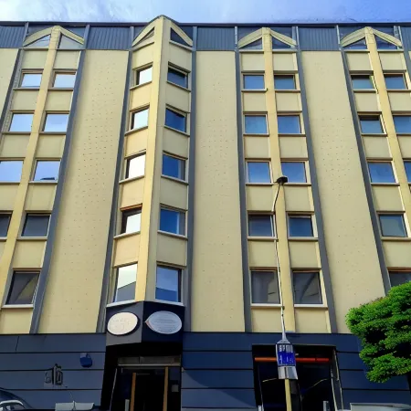 Noclegi Hit Rooms & Apartments Отели рядом с достопримечательностью «Таргувек»