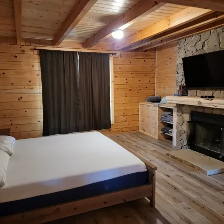 Family Cabin on Clear Creek
