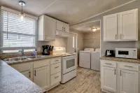Manufactured Home Close to the Beach - 2 tähden