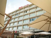 Ibis Alès Centre-Ville - バー