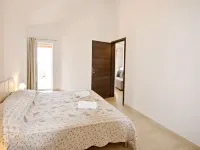 Apartment NOA1 Poreč-Tar with swimming pool, balcony, games room, Wi-Fi, barbeque Hotels in Tar