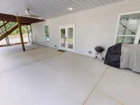 Newer Property at Kerr Lake with Dock! Family-Sized with Game Room and lg Porch! Hotels in Vance County