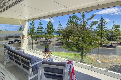 Beachside 880  beachfront luxury Apartment with Sunset views from the balcony. - Condos