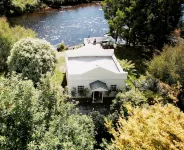 Forth River Cottage - Luxury Bed and Breakfast by the River - breakfast